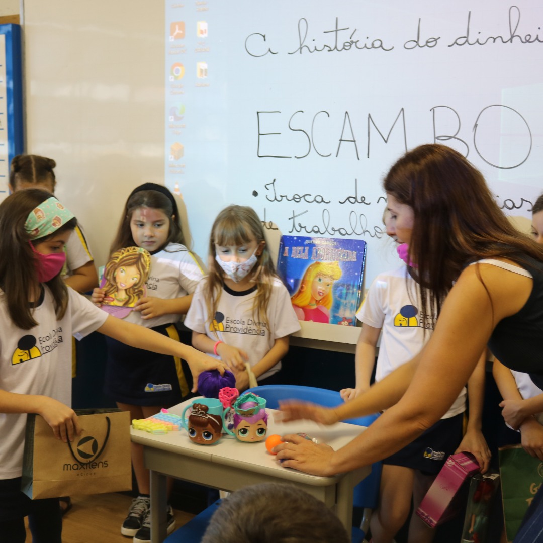 EDUCAÇÃO FINANCEIRA DO 2º ano A Fundamental Anos Iniciais Escola